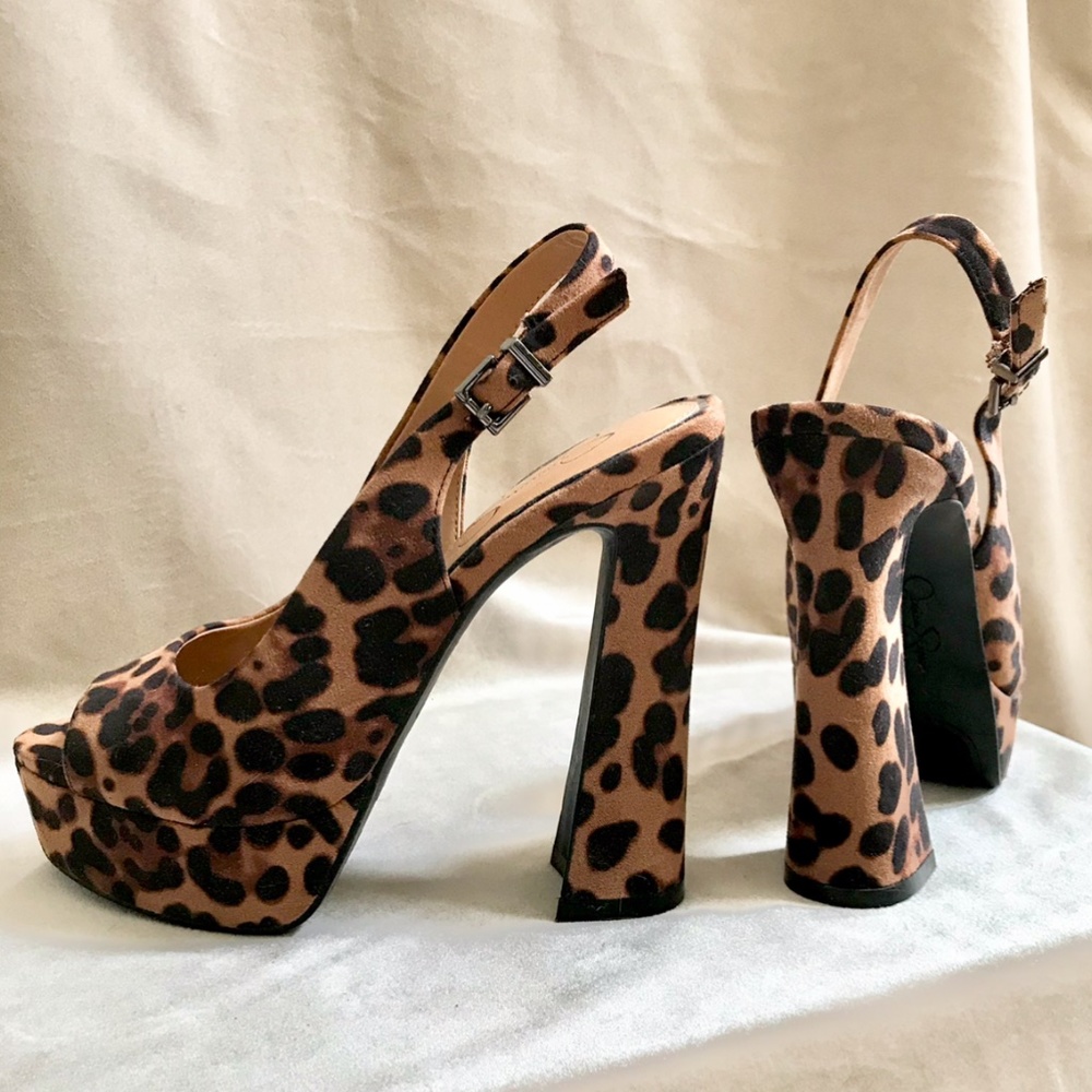 Leopard print Jessica Simpson slingback size 7M